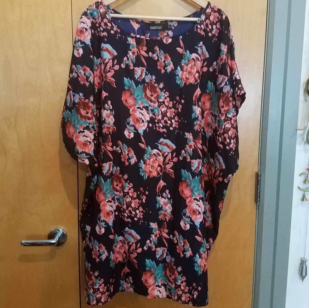 Boohoo Plus Floral Shift Sz 20